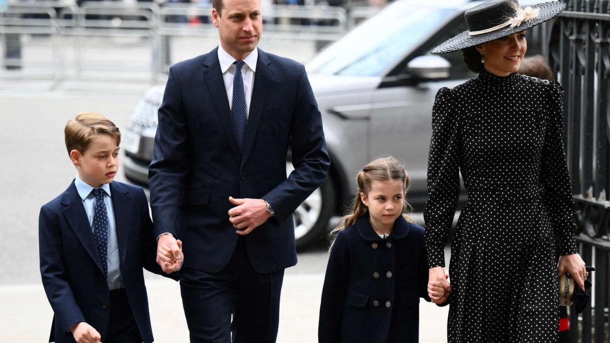 Princess Charlotte Prince Philip Commemorative, Suit trousers, Photograph, Tie, Vehicle, Fashion, Coat, Sleeve, Standing, Gesture