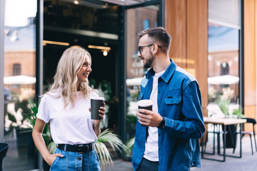 Jeans, Smile, Shoulder, Facial expression, Eyewear, Vision care