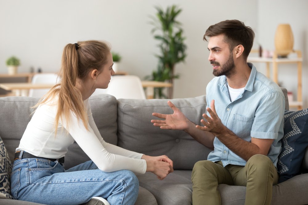 Have A Conversation, Jeans, Leg, Comfort, Flash photography, Gesture