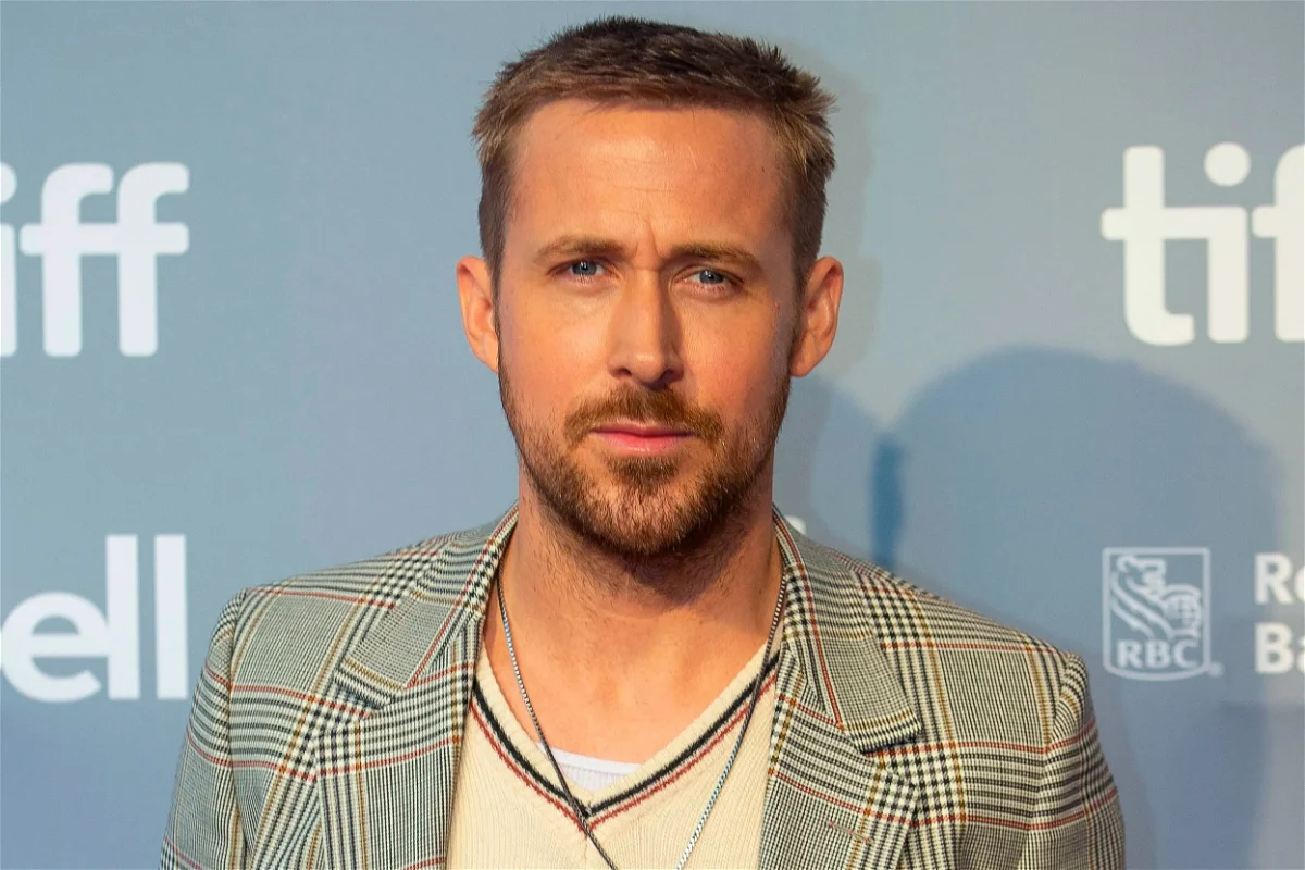 Ryan Gosling Mother Wedding, Forehead, Beard, Jaw, Neck