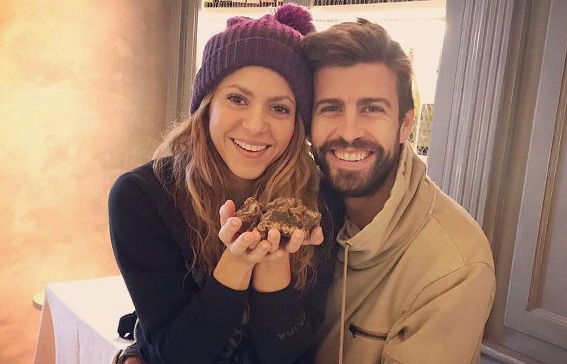 Selfie, Smile, Outerwear, Beard