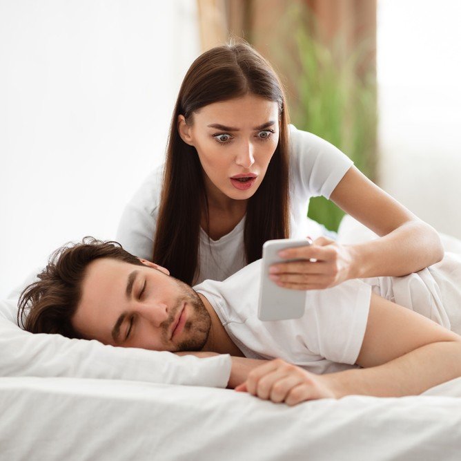 10 Effective Strategies When You Experience Jealousy In Your Relationship
