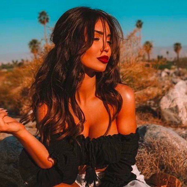 6 characteristics that explain the obsession with Latinas